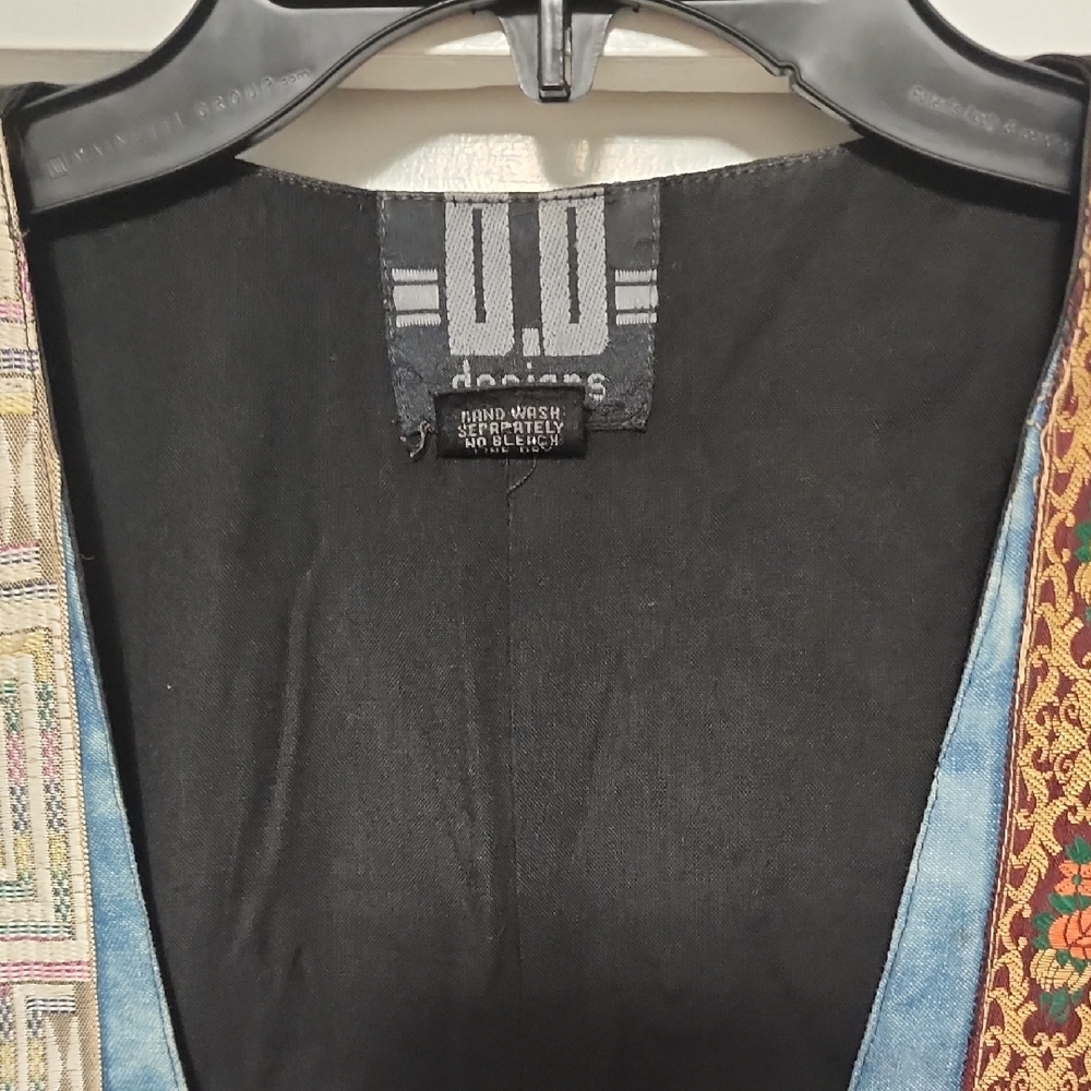 Vintage DD Designs Multicolor Tapestry Stripe Vest - Picture 3 of 8